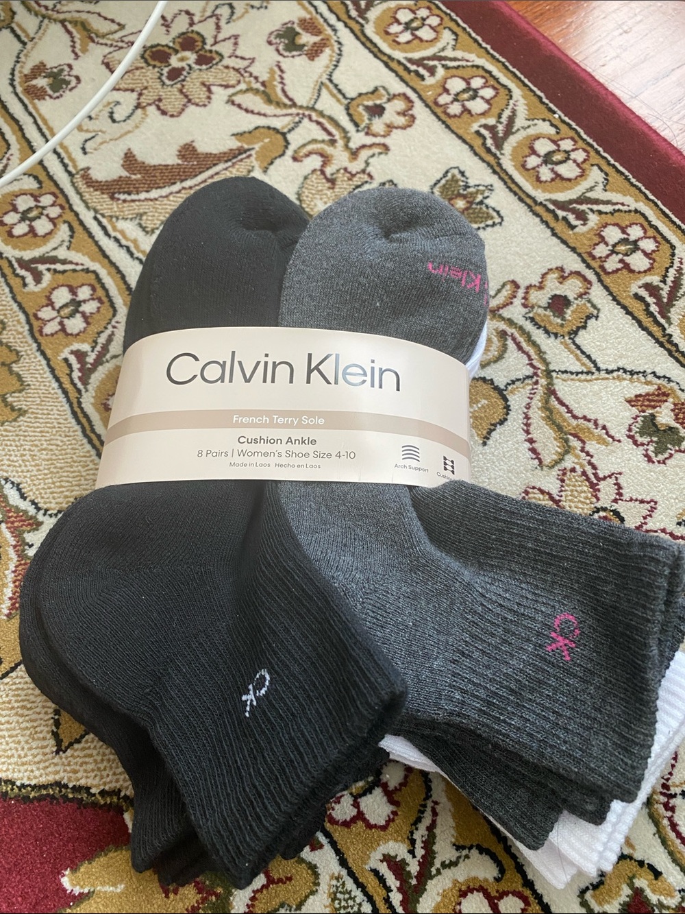 Calvin Klein Women’s 8-Pack Ankle Socks